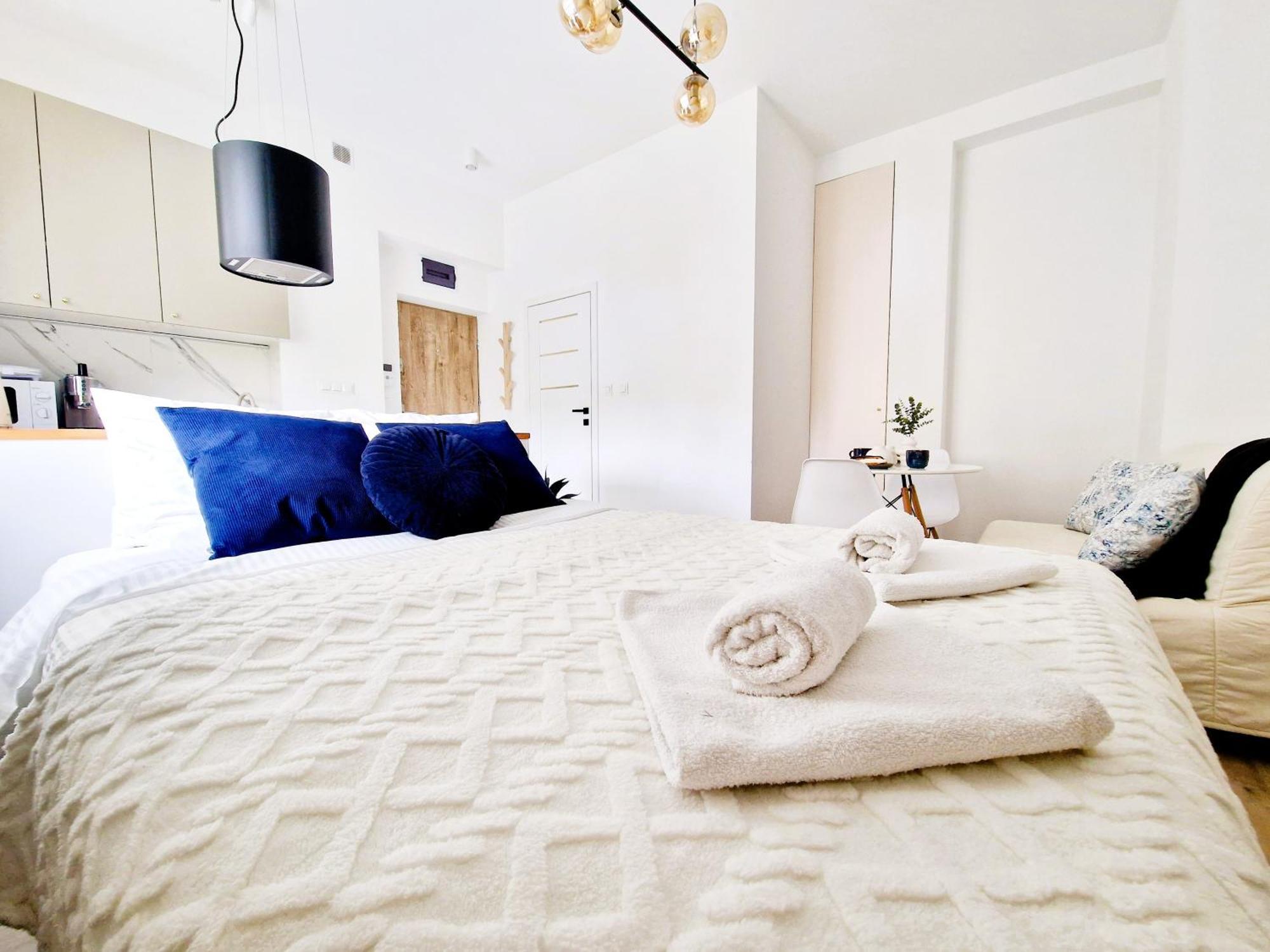 J&W Apartments Grojecka Glam Flat وارسو المظهر الخارجي الصورة