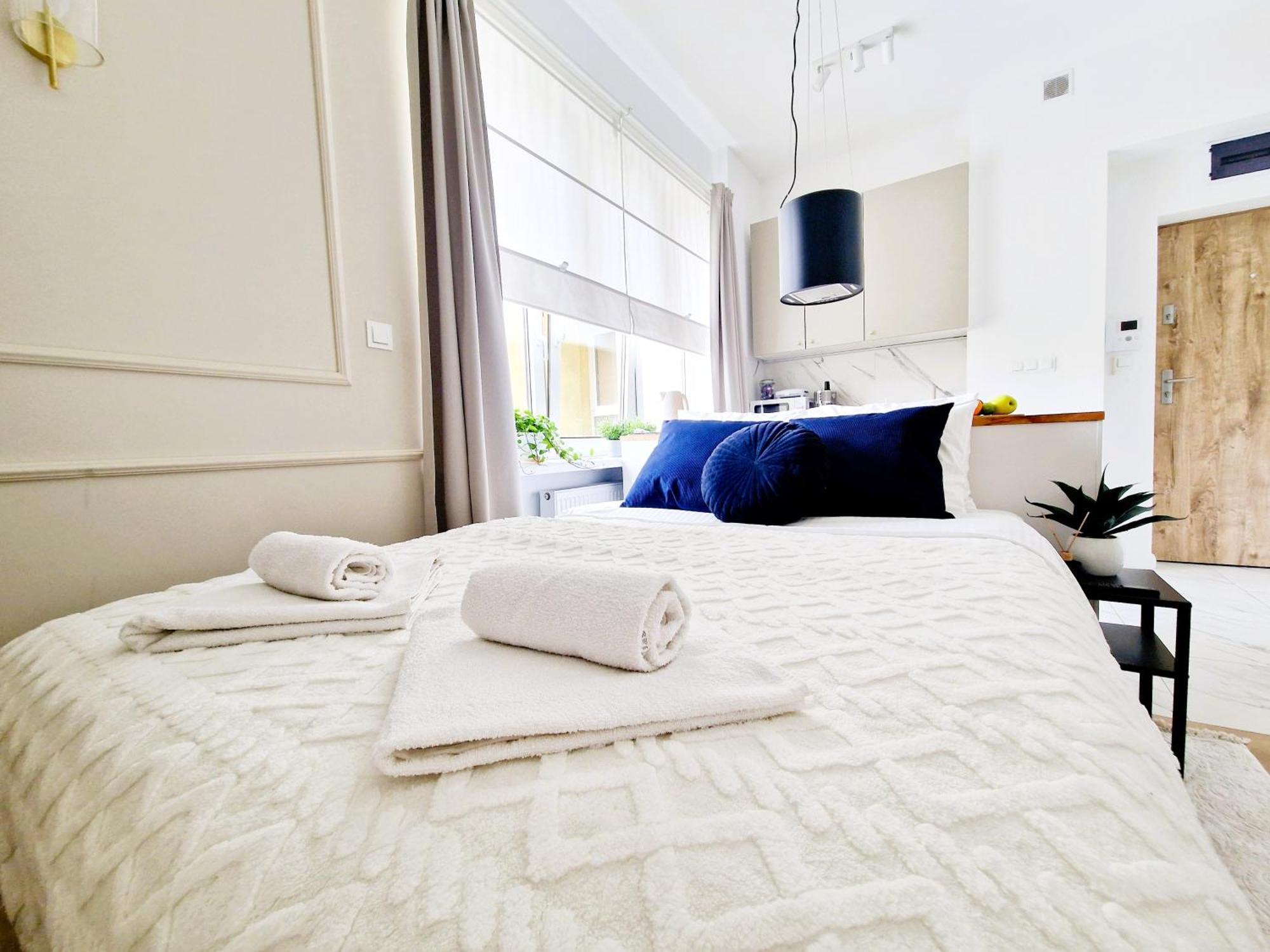 J&W Apartments Grojecka Glam Flat وارسو المظهر الخارجي الصورة
